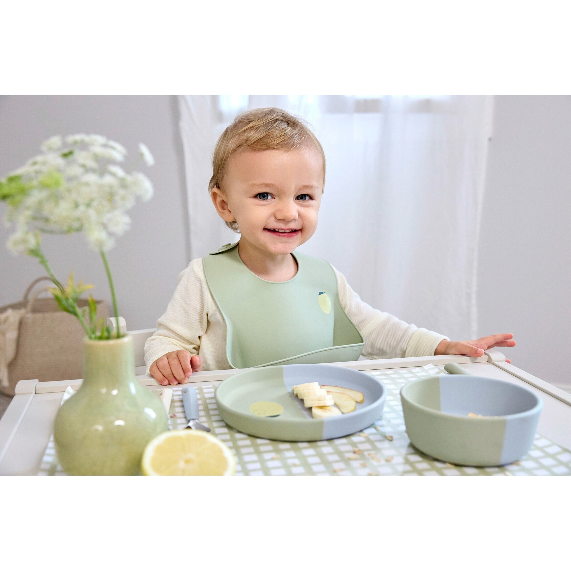Lässig Kinderteller aus Silikon lemon