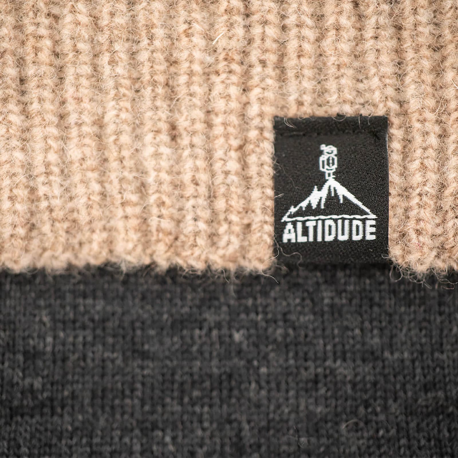 ALTIDUDE Merino Stirnband Hermit Ripp Strick Kopfband Ohren Schützer Lamm Wolle Farbe: sand