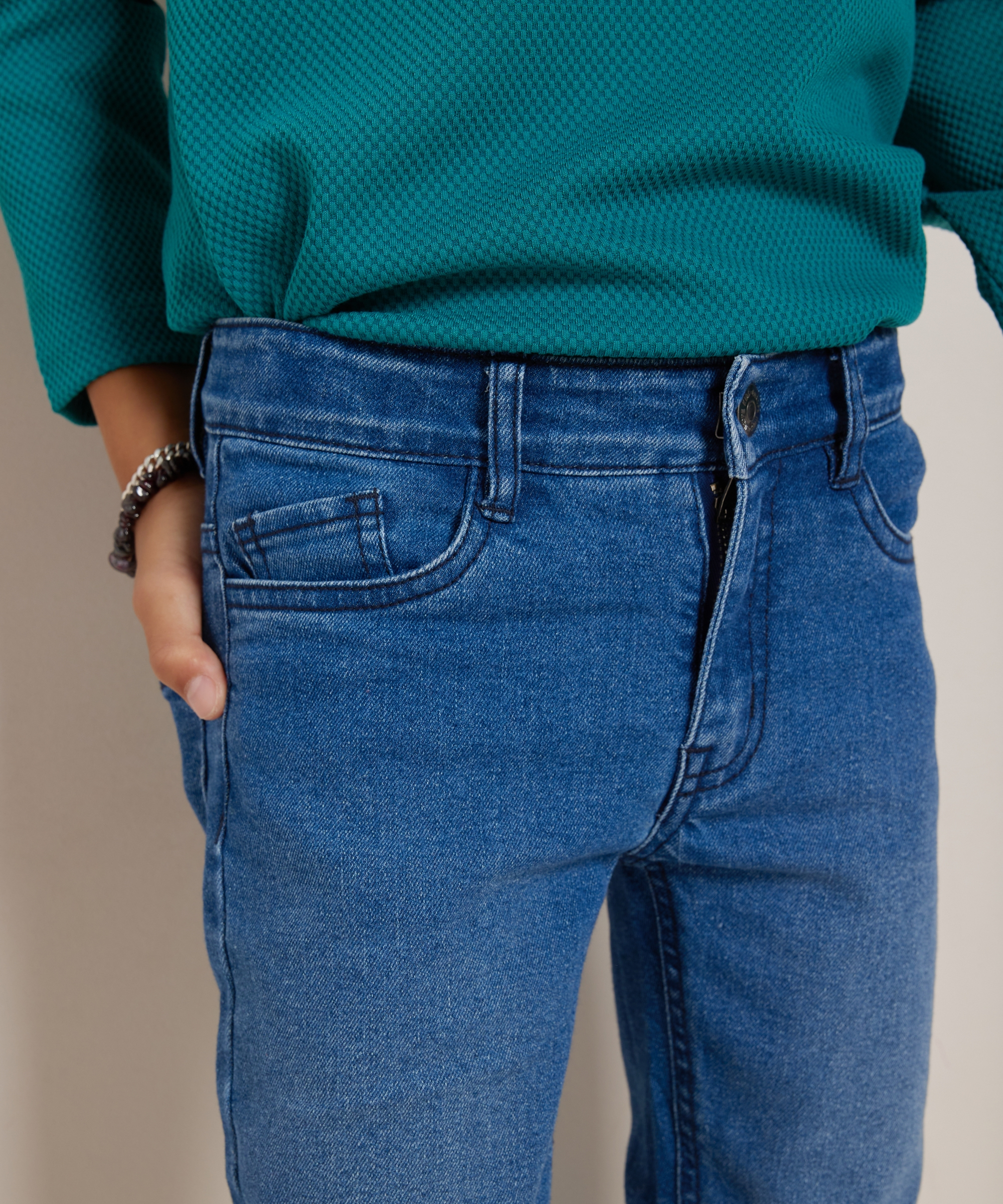 slim fit stretch jeans