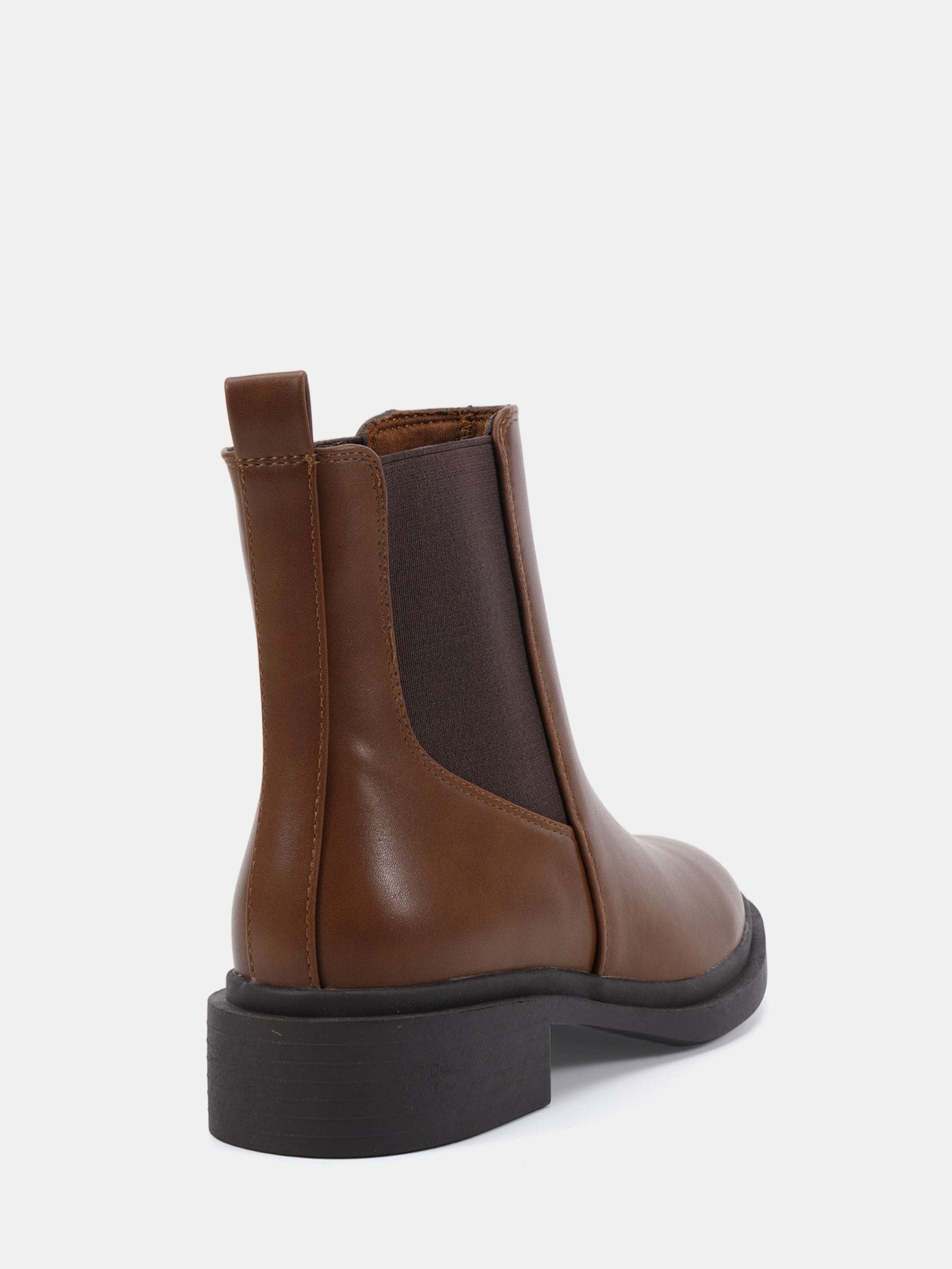 Bruin - Novo Dottie Flat Chelsea Ankle Boots