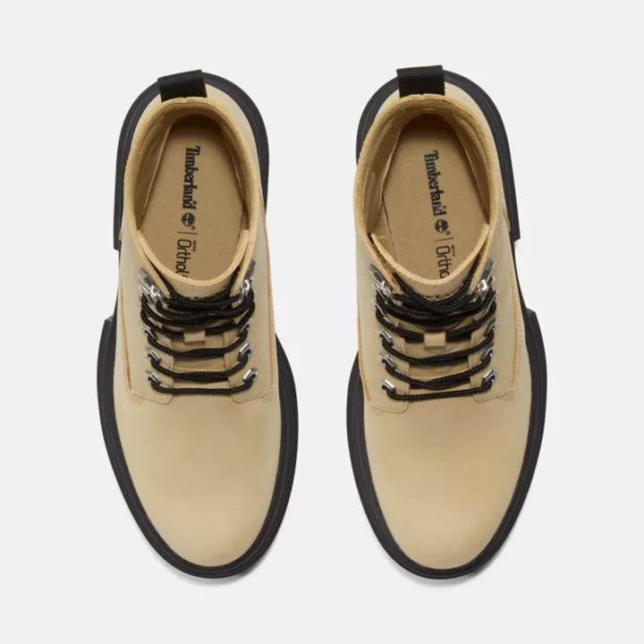 Bota feminina Everleigh de 15 cm (6 polegadas) na cor amarelo claro.