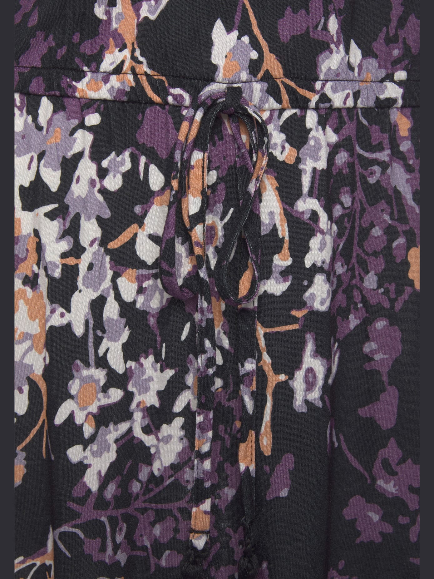 Robe imprimée encolure en v dégagée