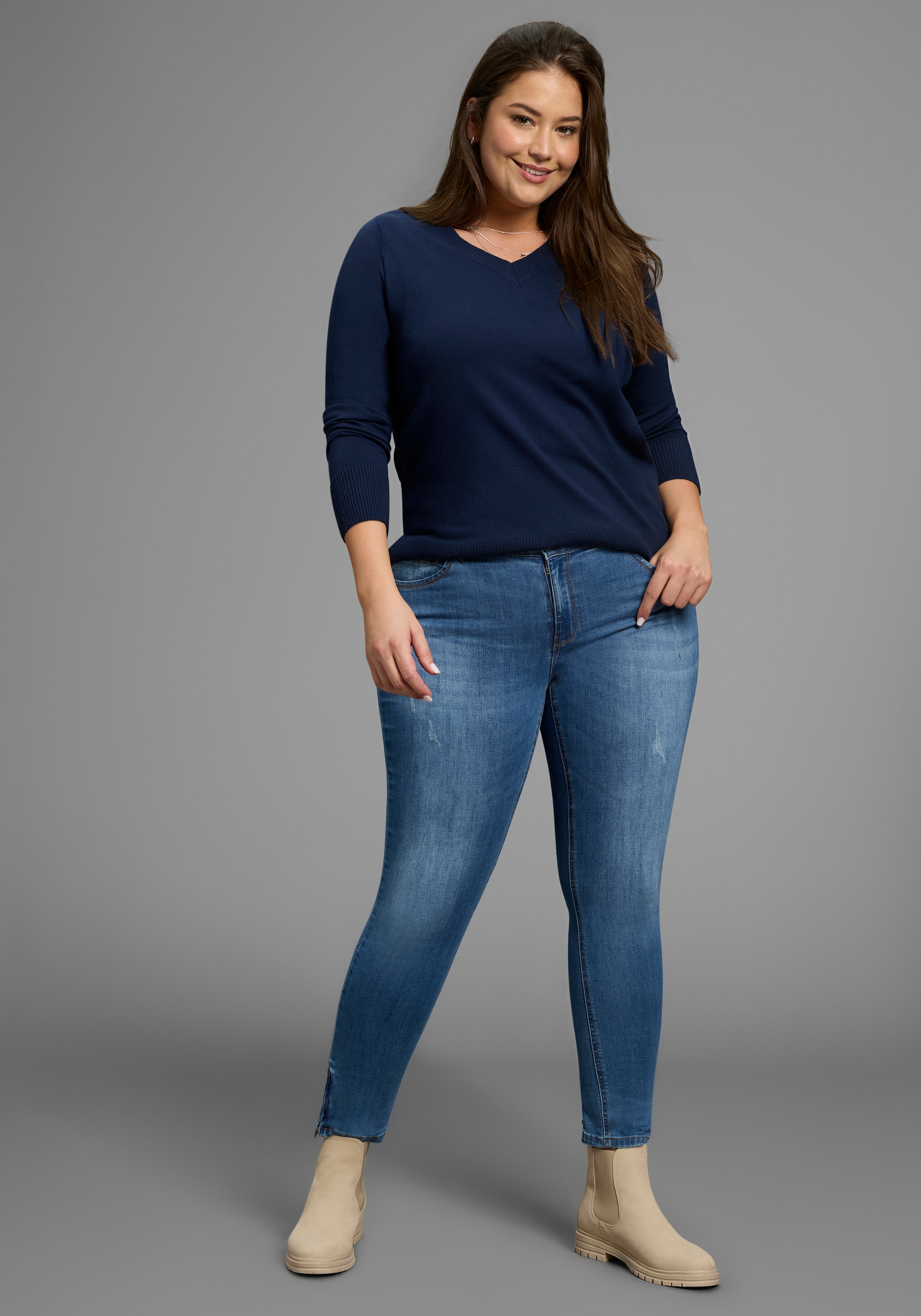 Laura Scott CURVE Strickpullover , figurumspielend, mit V-Ausschnitt - GROSSE GRÖSSE