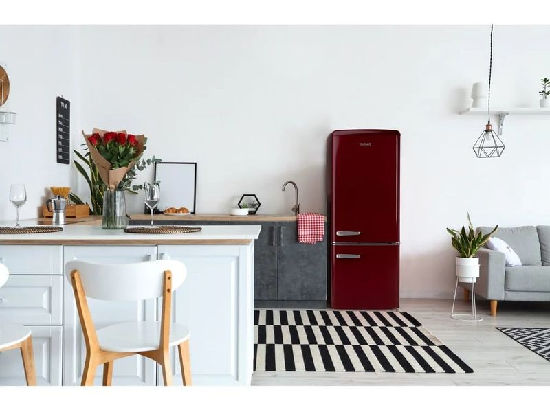 Domo Kühlschrank DO91707R Bordeaux, Rechts Freistehender Kühlschrank im Retro-Design