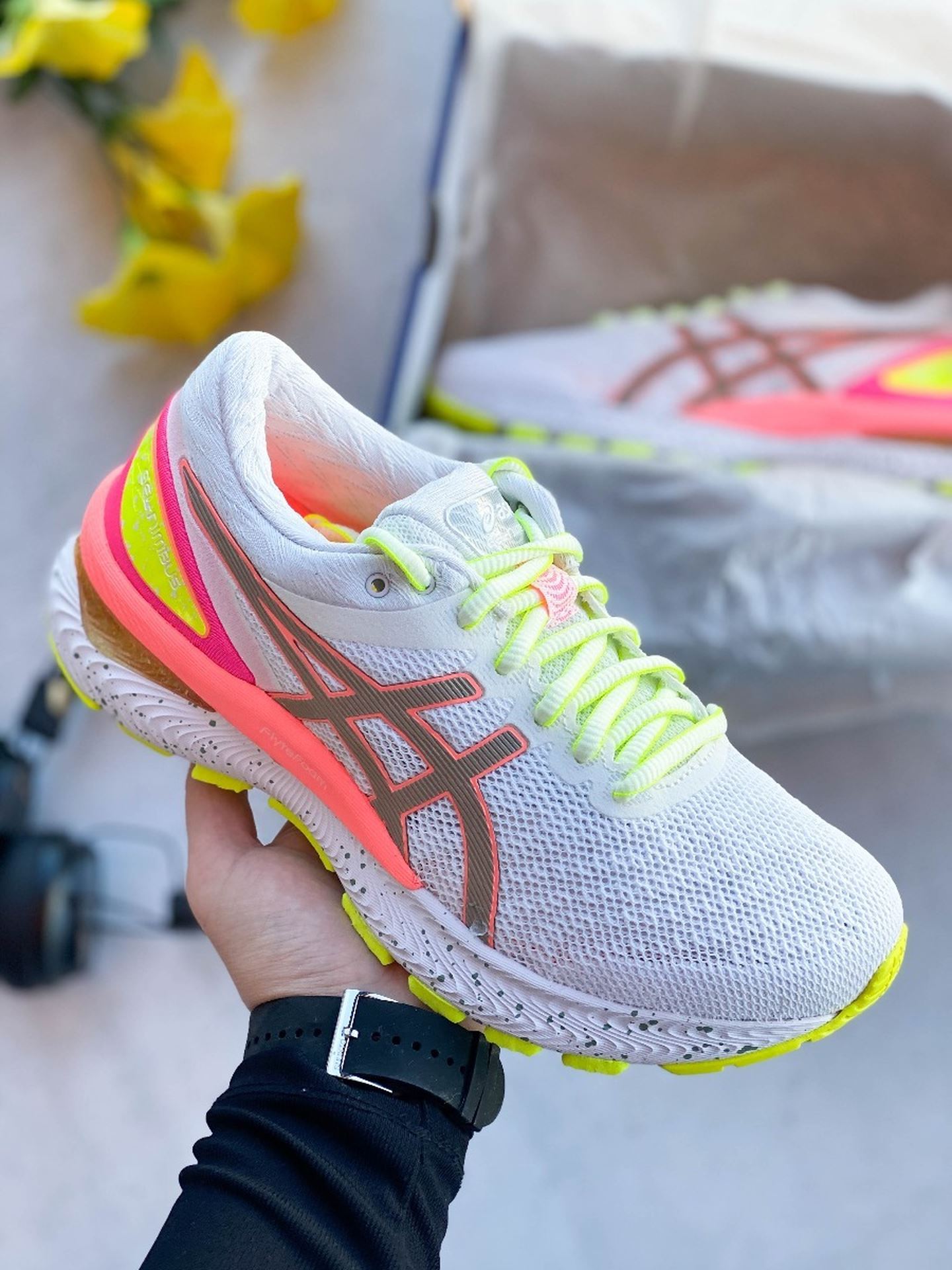 Gel-Nimbus 22 Lite-Show