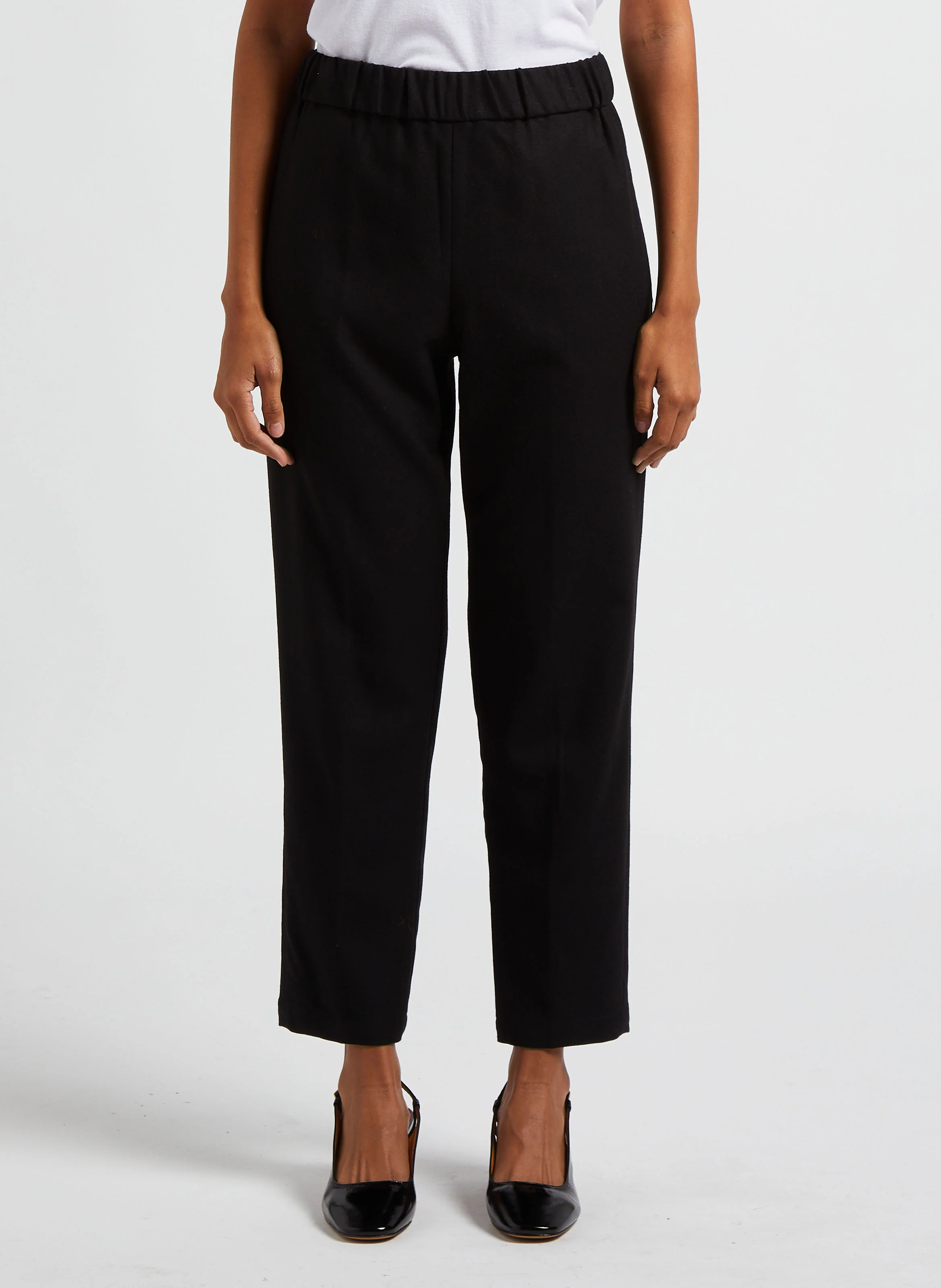 Pantalon carotte en flanelle de laine| Noir