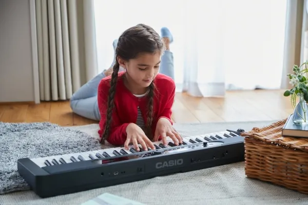 Casio CT-S400, Digital synthesizer, Kor, Flanger/Digital signalbehandling (DSP), Efterklang, 5 W, Sort, LCD, Vekselstrøm, Batteri