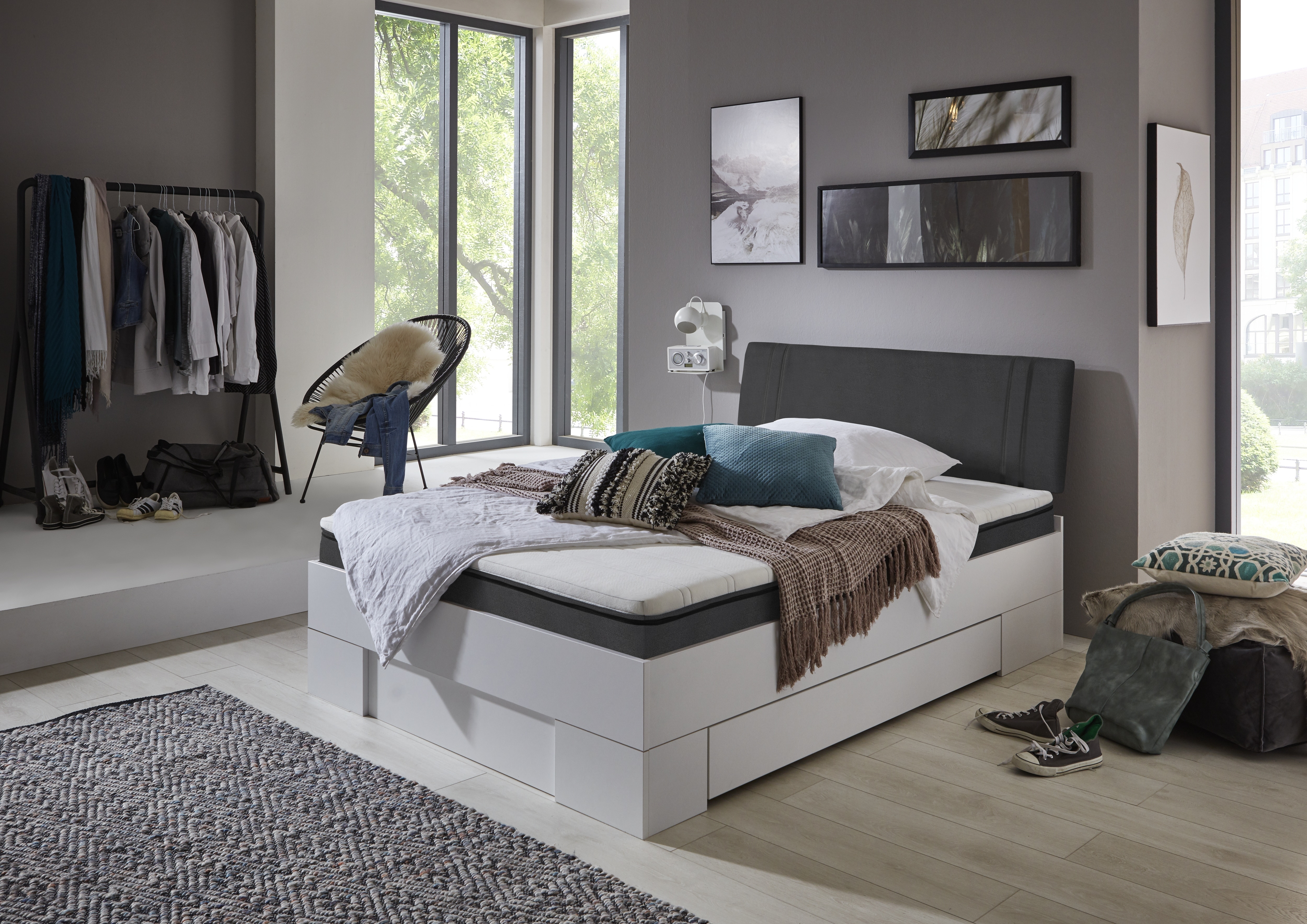 Relita - Futonbett SANDRO 90 x 200 cm Liegefläche mit Polsterkopfteil, inkl. Lattenrost, Ausführung Dekor Weiß