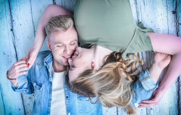 Paar-Fotoshooting in Berlin als Geschenkidee