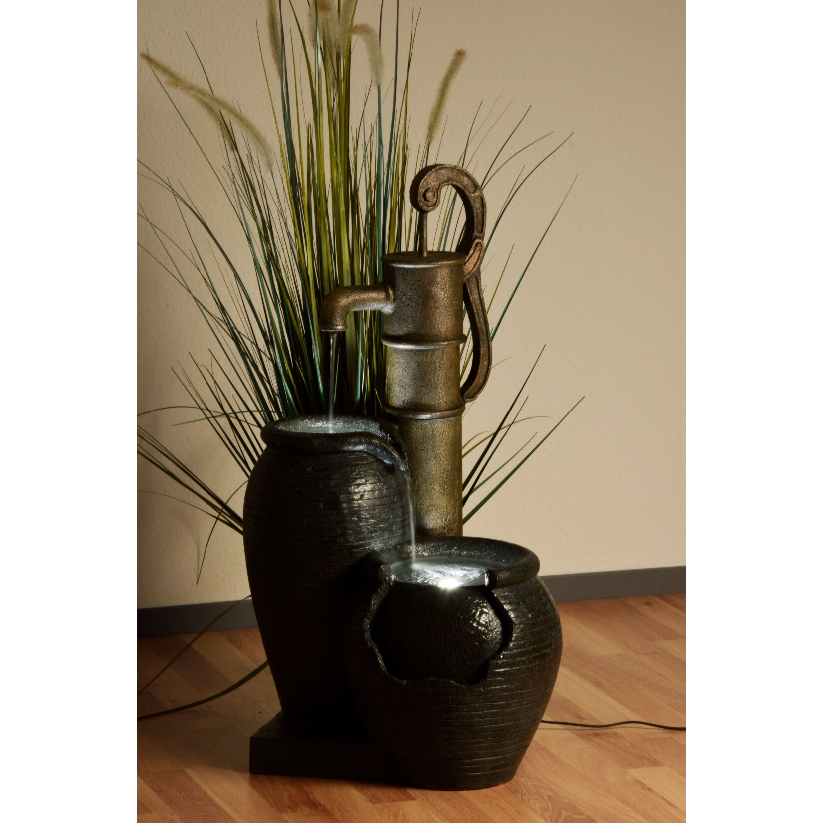 Dobar 96200e Design-Gartenbrunnen mit Handpumpe
