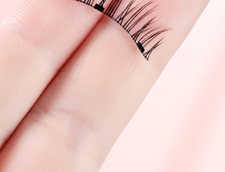 Miumi - Set van 2: Natuurlijke magnetische nepwimpers + applicator + wimperkruller