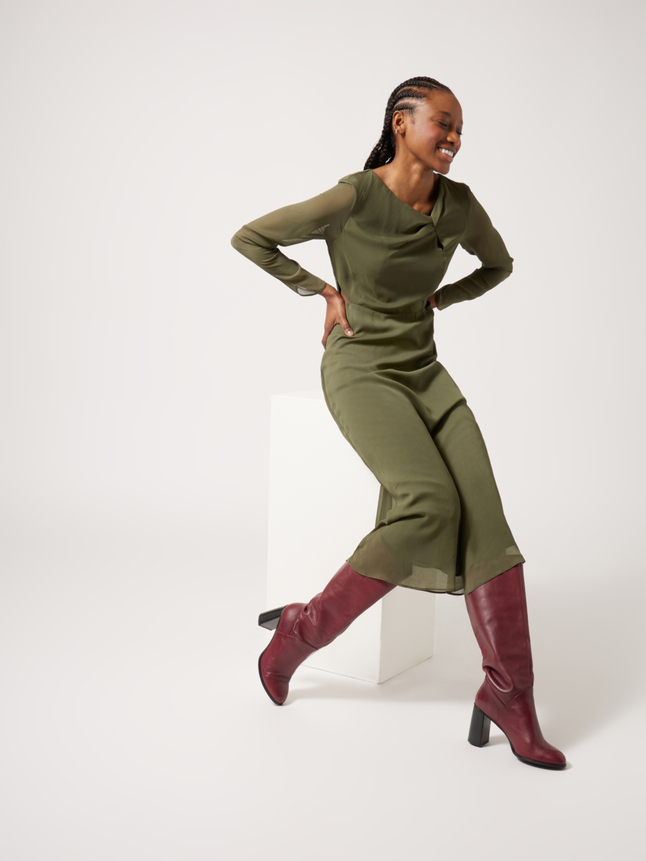 Robe midi ajourée