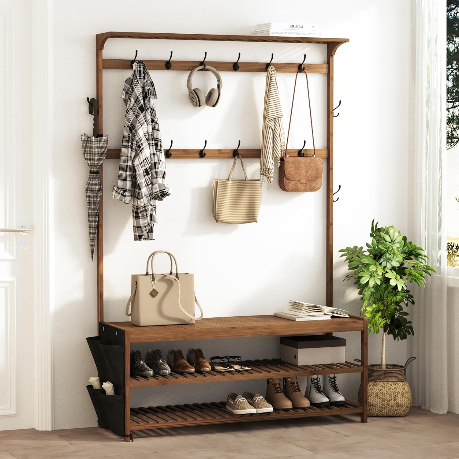 AMBIRD Garderobe aus Bambus Flurbaum mit Schuhbank und Regalen 6-in-1 Garderoben-Ständer mit Aufbewahrungstaschen und 14 Haken | Großformatige Maße in Braun, 119x40x180 cm