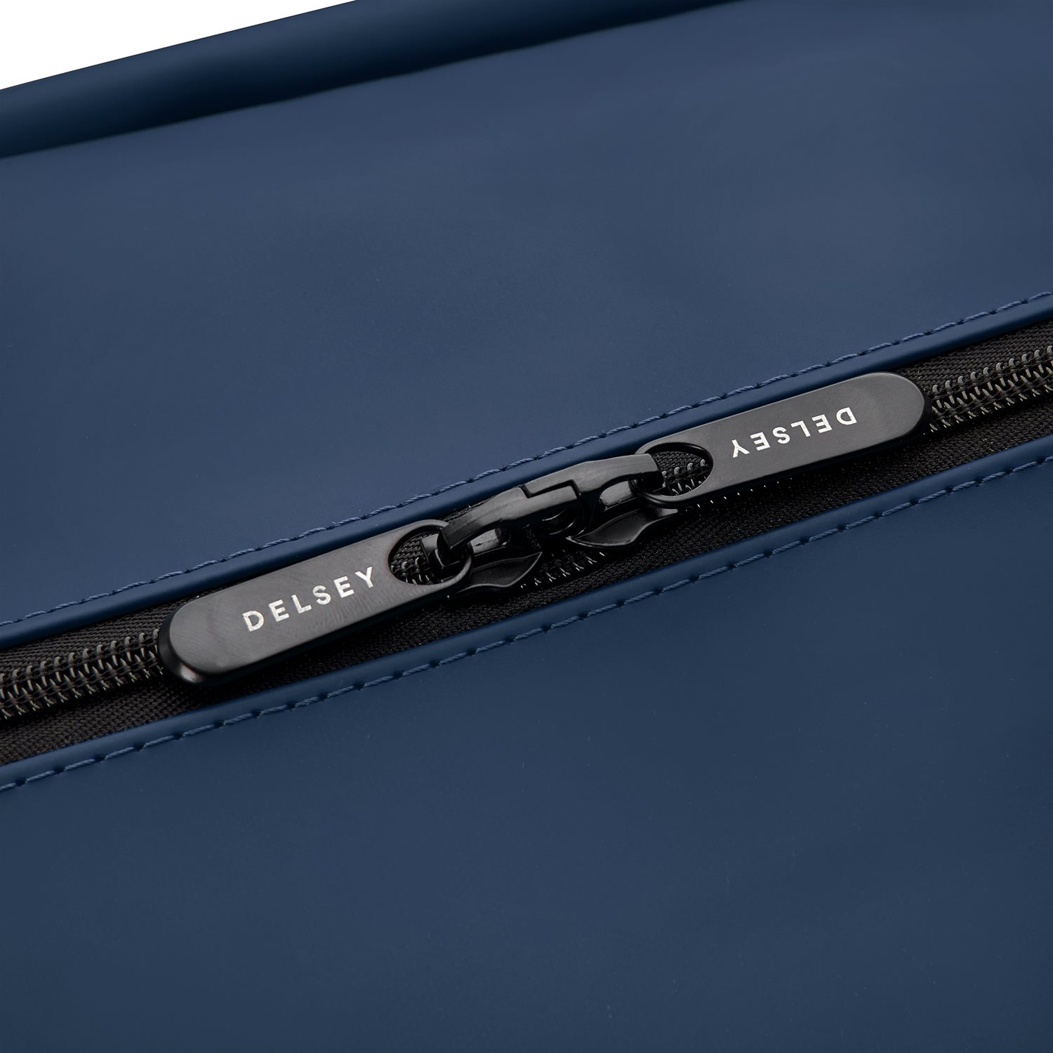 Delsey Turenne Soft Cabin Duffle Bag dark blue