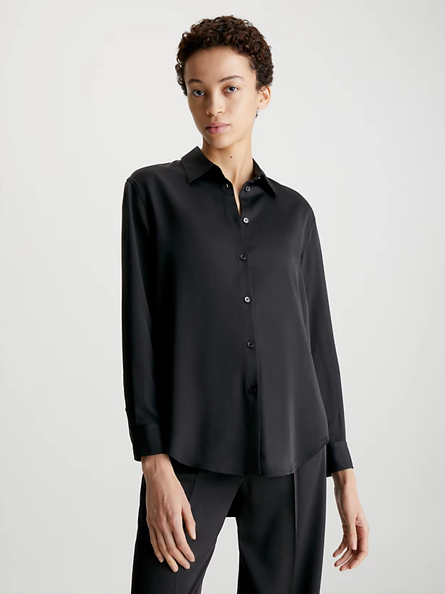 Camisa de poliéster reciclado com modelagem relaxada