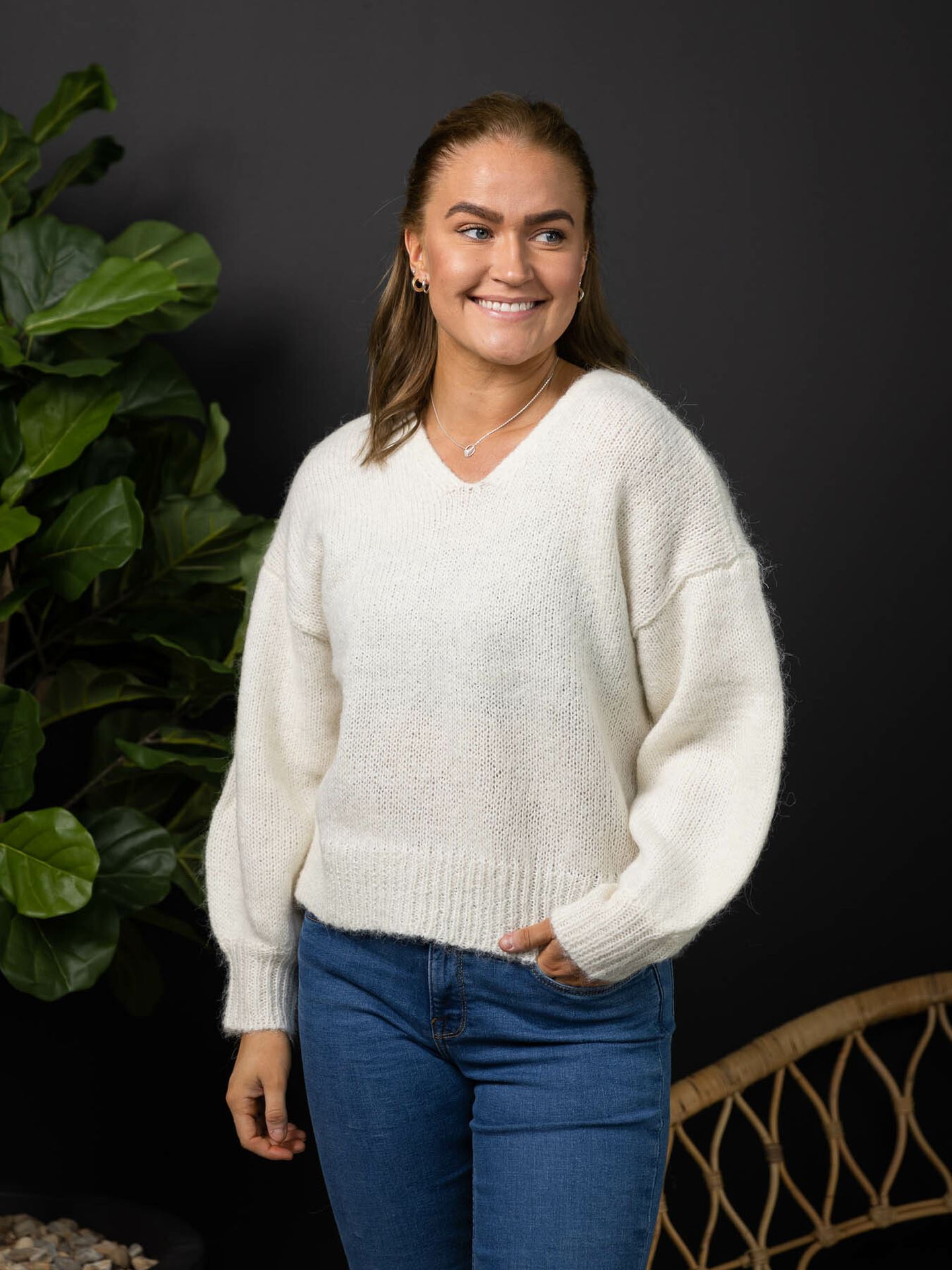 Livi Long Sleeve Knit Pullover