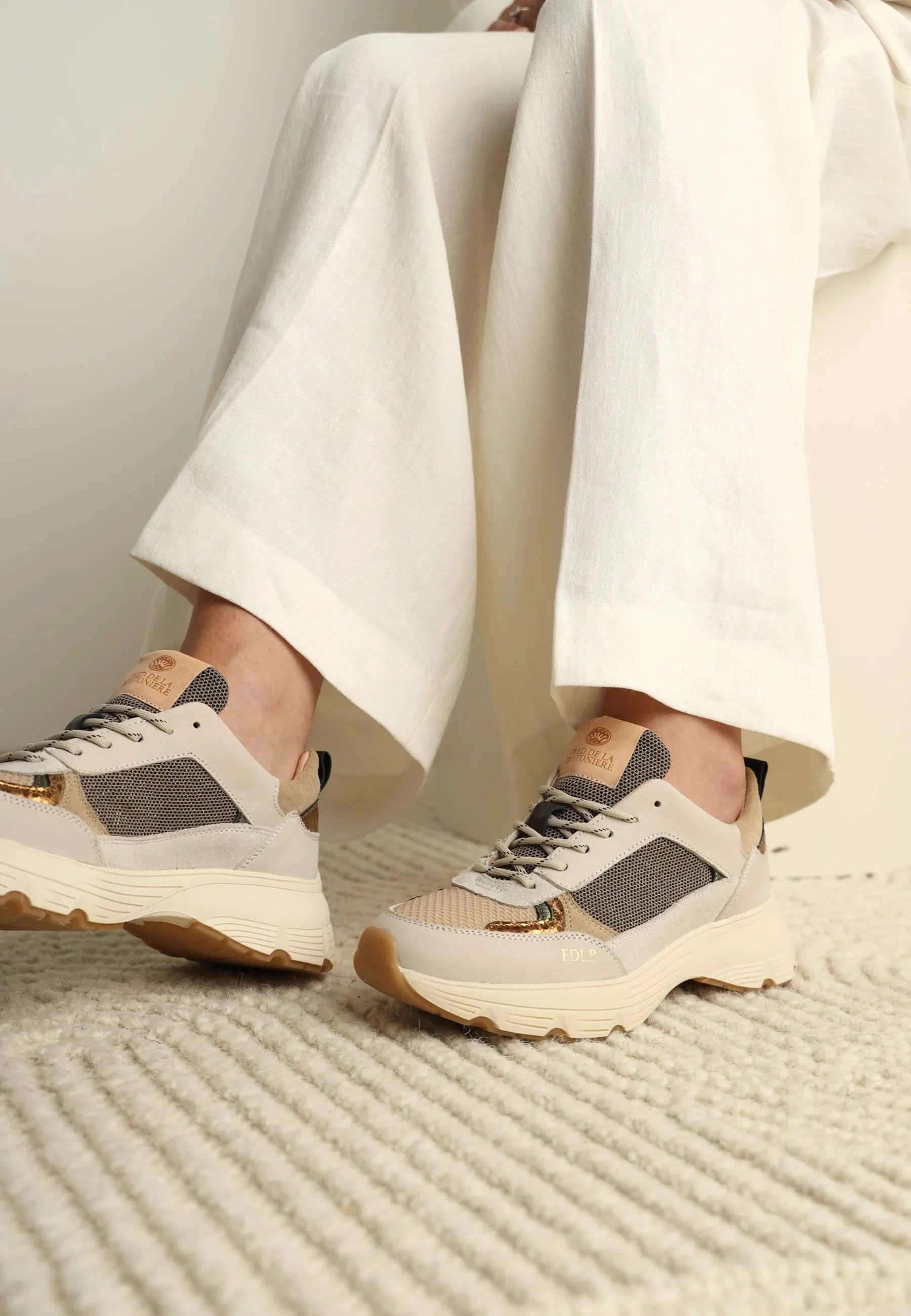 MARIOLA LUNA Sneaker mesh Beige