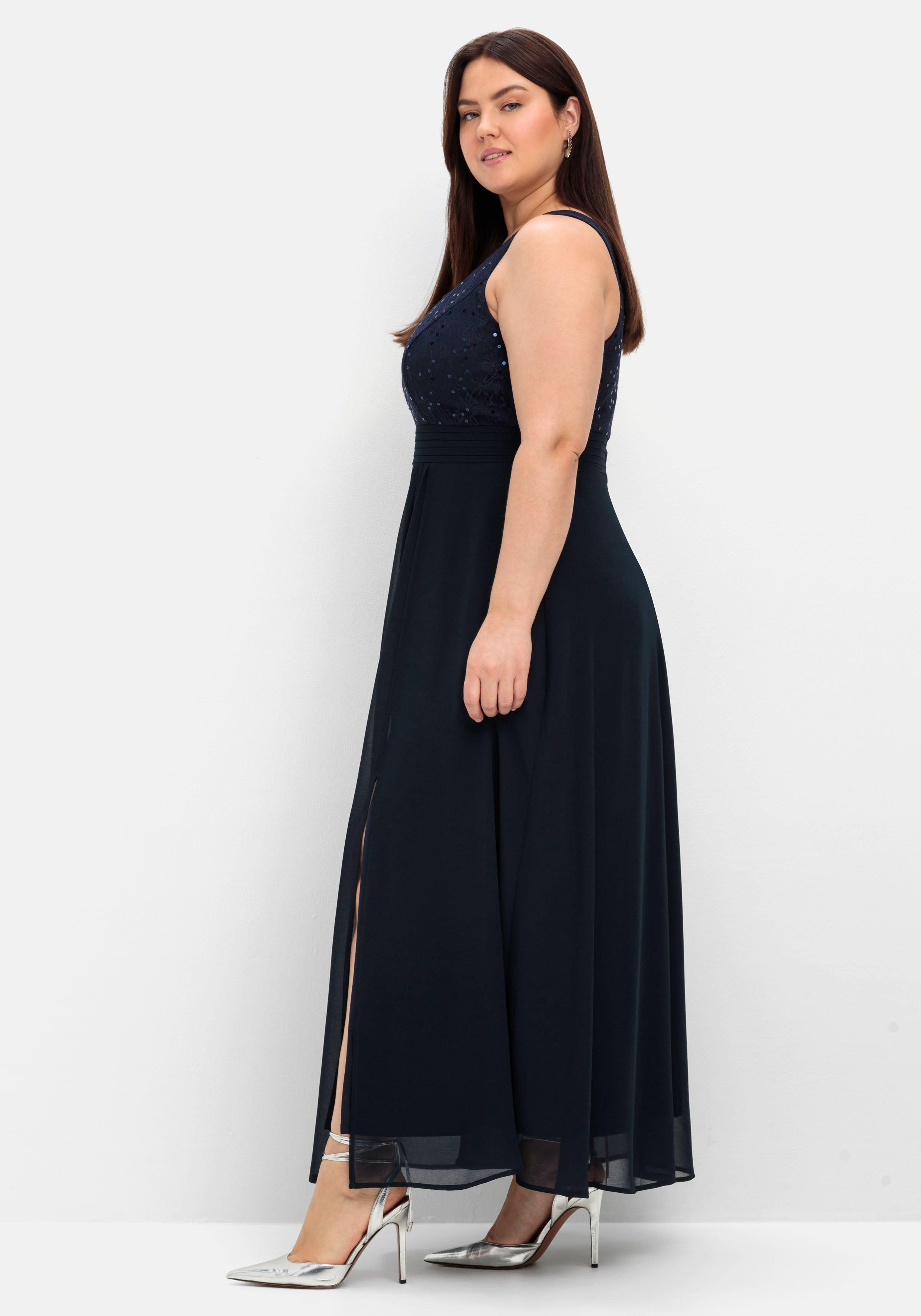 Abendkleid mit floraler Spitze