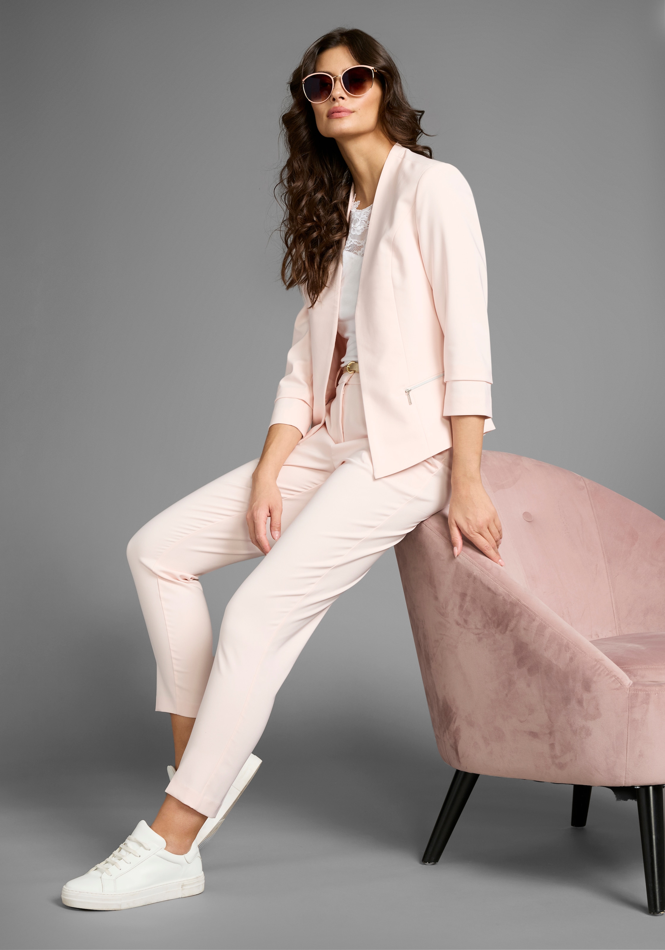 Laura Scott Kurzblazer , mit sportiven Reissverschlusstaschen