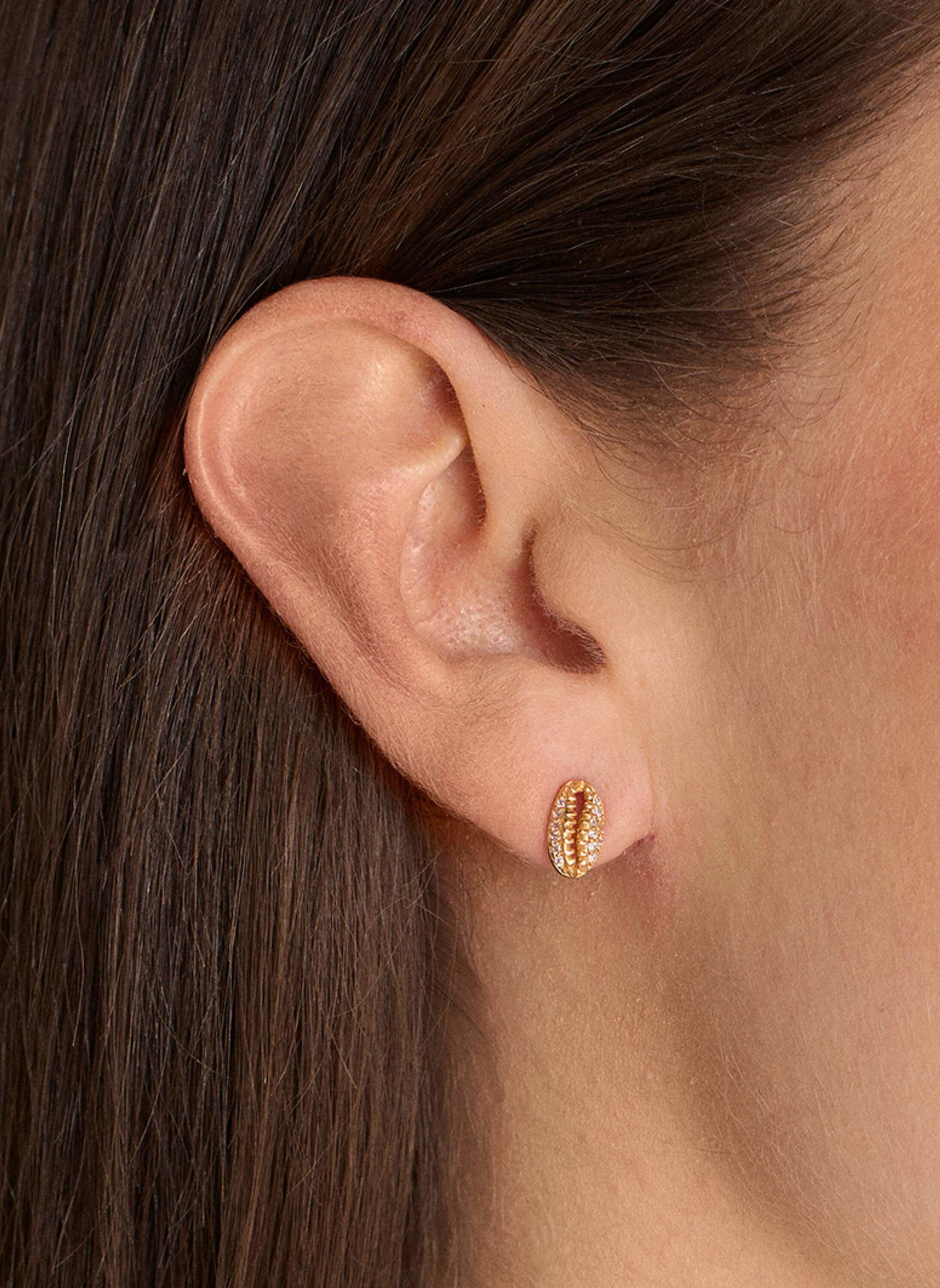 OHH LUILU Ohrringe SEA SHELL STUDS by GLAMBOU