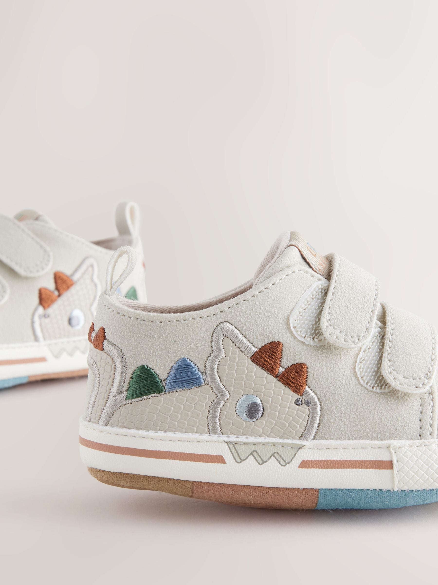 Grijs dinosaurus - Babysneakers met twee bandjes (0-24 mnd)