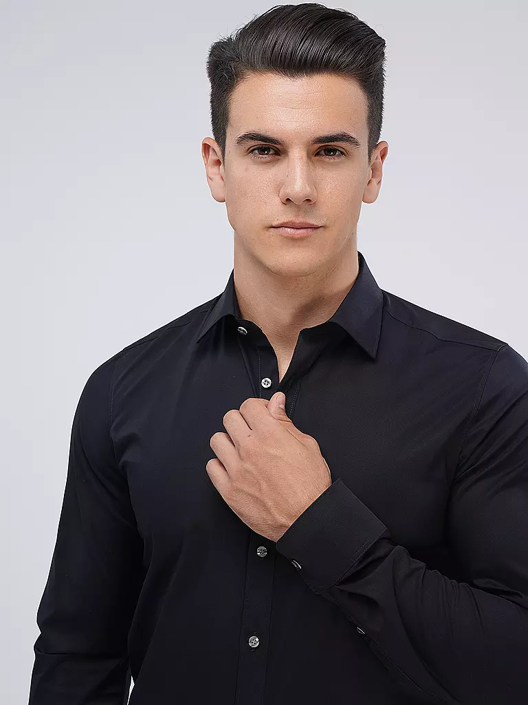 OLYMP LEVEL FIVE Hemd Body Fit ( extra lange Ärmel ) schwarz