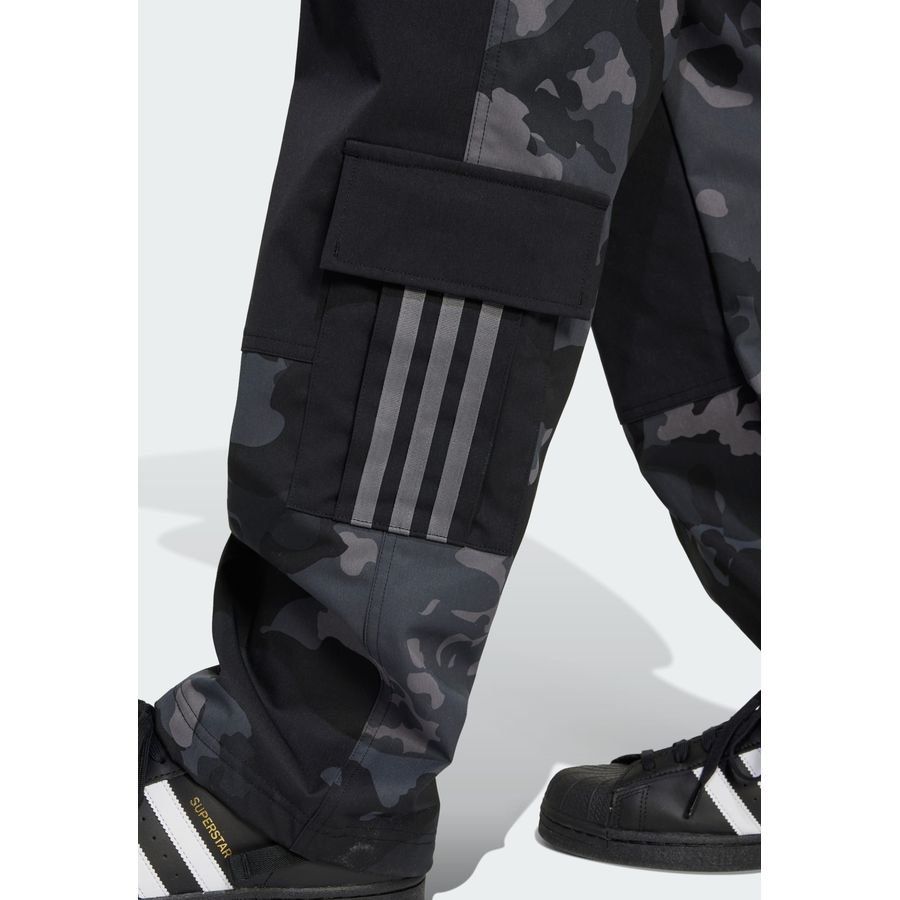 Adidas Original Camo Cargo Pants