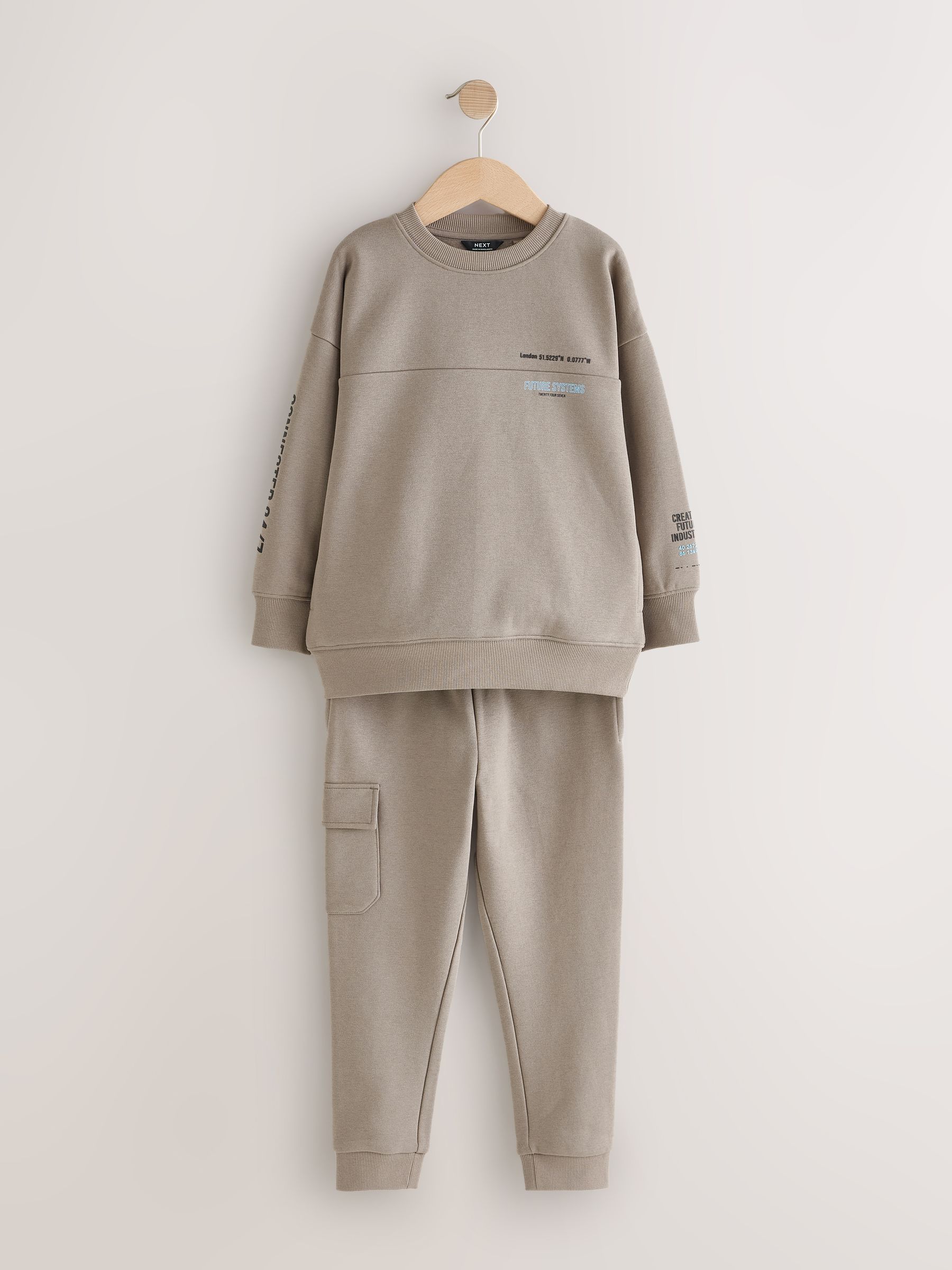 Pastelgeel - Utility Crew Hoodie and Joggers Set