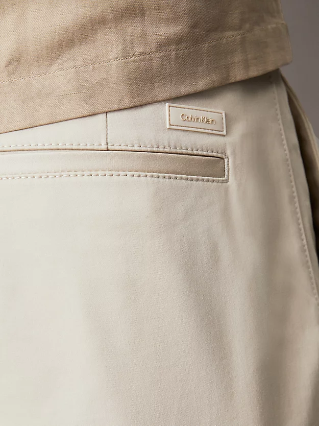 Shorts de cetim elástico
