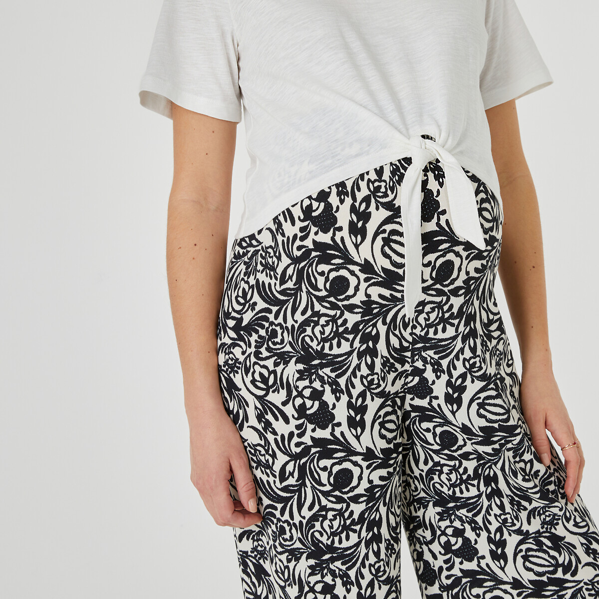 COLEÇÕES LA REDOUTE<br>Camiseta de maternidade com gola redonda e amarração