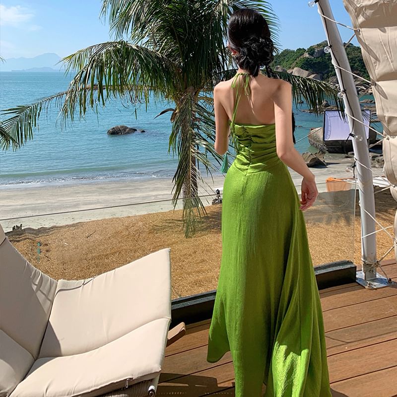 Onjo - Halter Effen Asymmetrische Maxi Zonnejurk