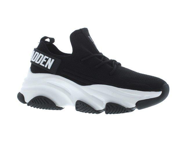 Steve Madden Protege e Sneakers.