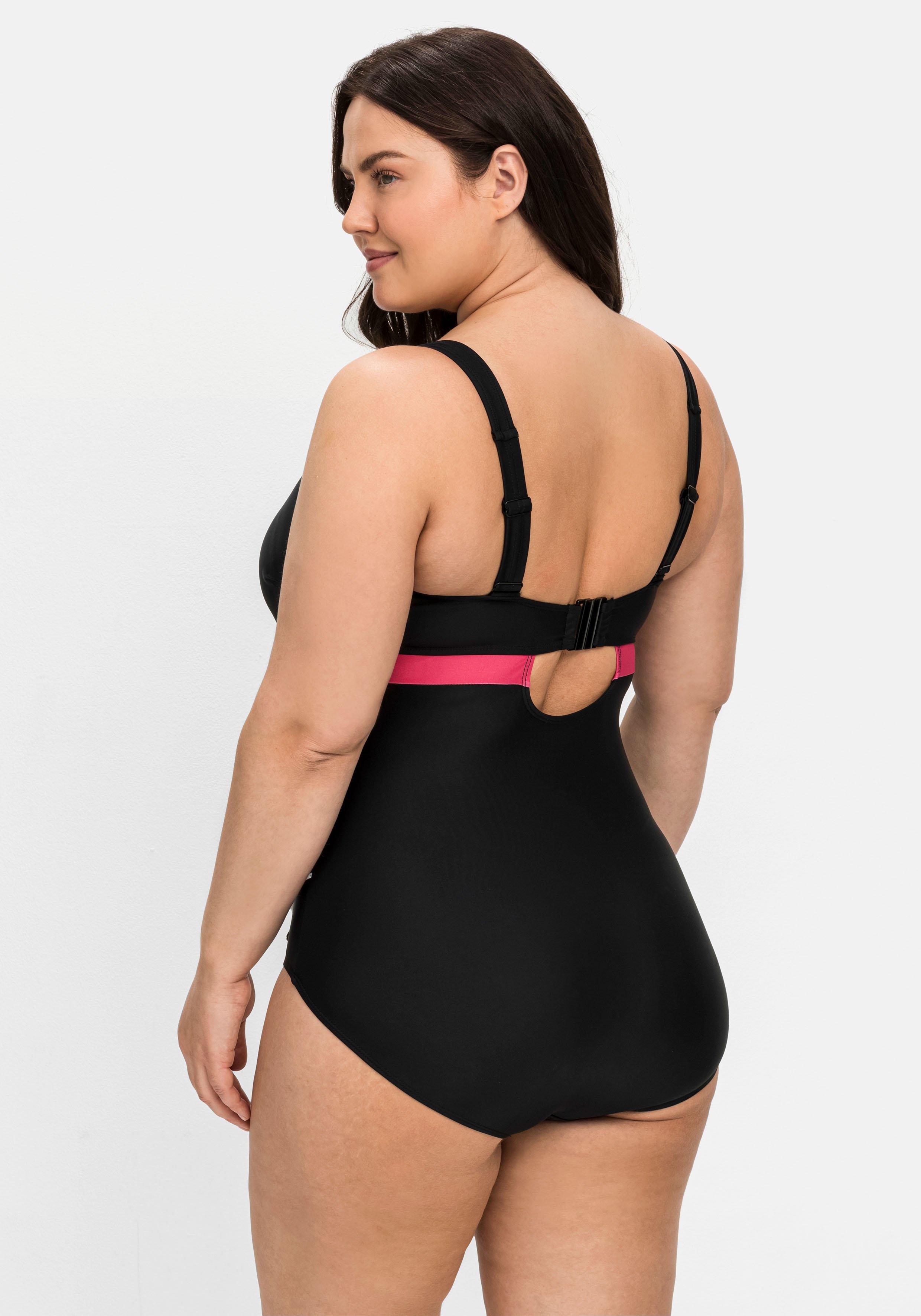 Badeanzug mit Kontrastdetails und Shaping-Effekt