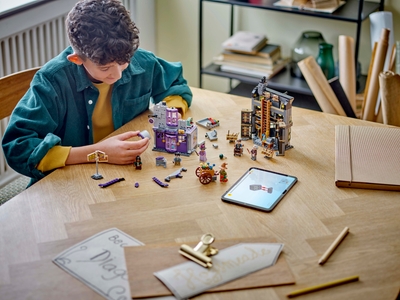 LEGO Olivanders™ & Madame Mallekins gewaden (76439)