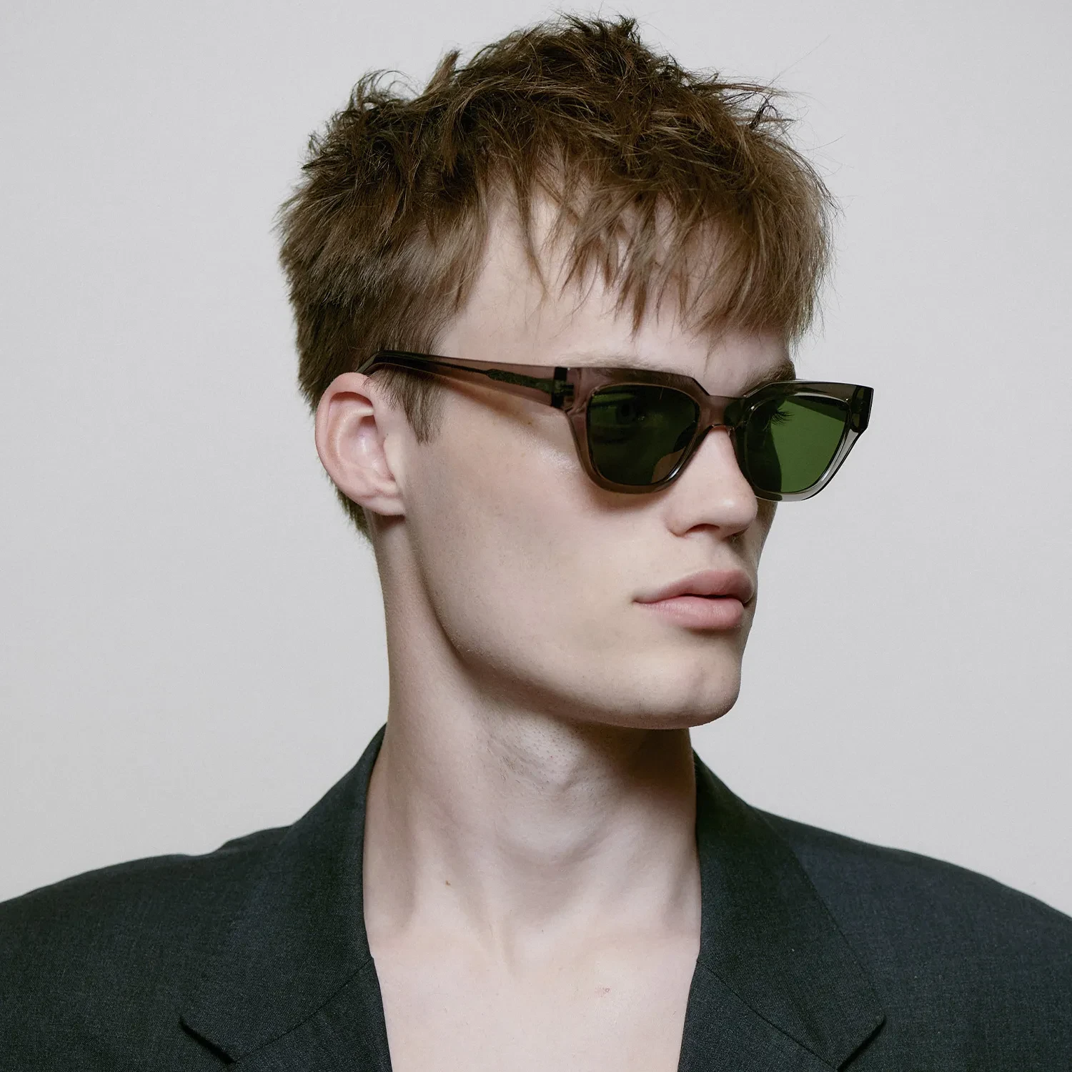 A. Kjærbede Kaws Solbrille KL2310-010