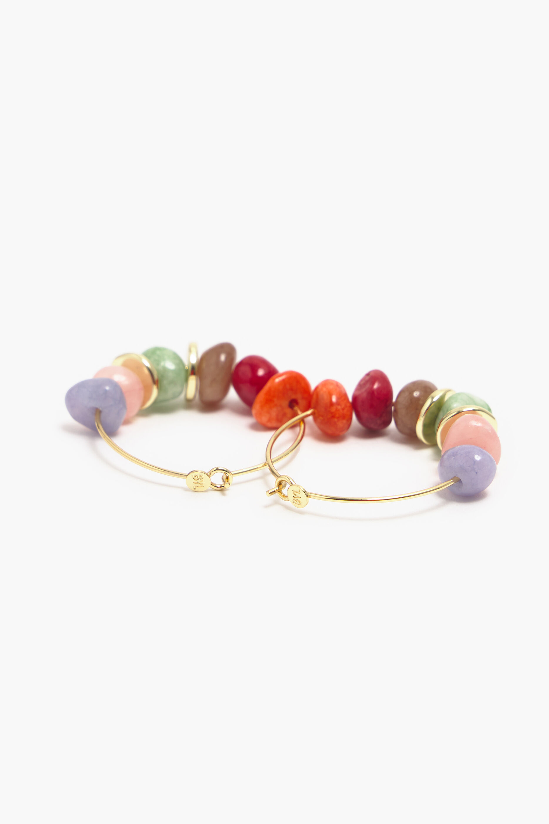 Brincos de argola com pedras multicoloridas