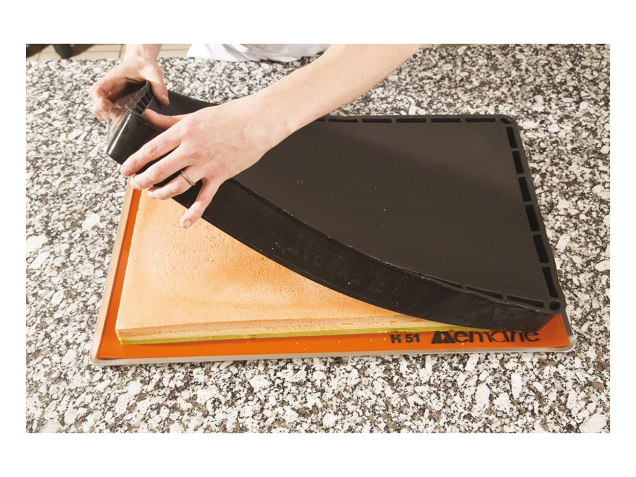 Plaque Flexipan entremets - 34,8 x 24,8 cm - hauteur 1 cm - Flexipan
