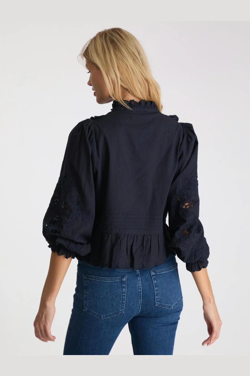 Neo Noir Petrine Embroidery Blouse navy