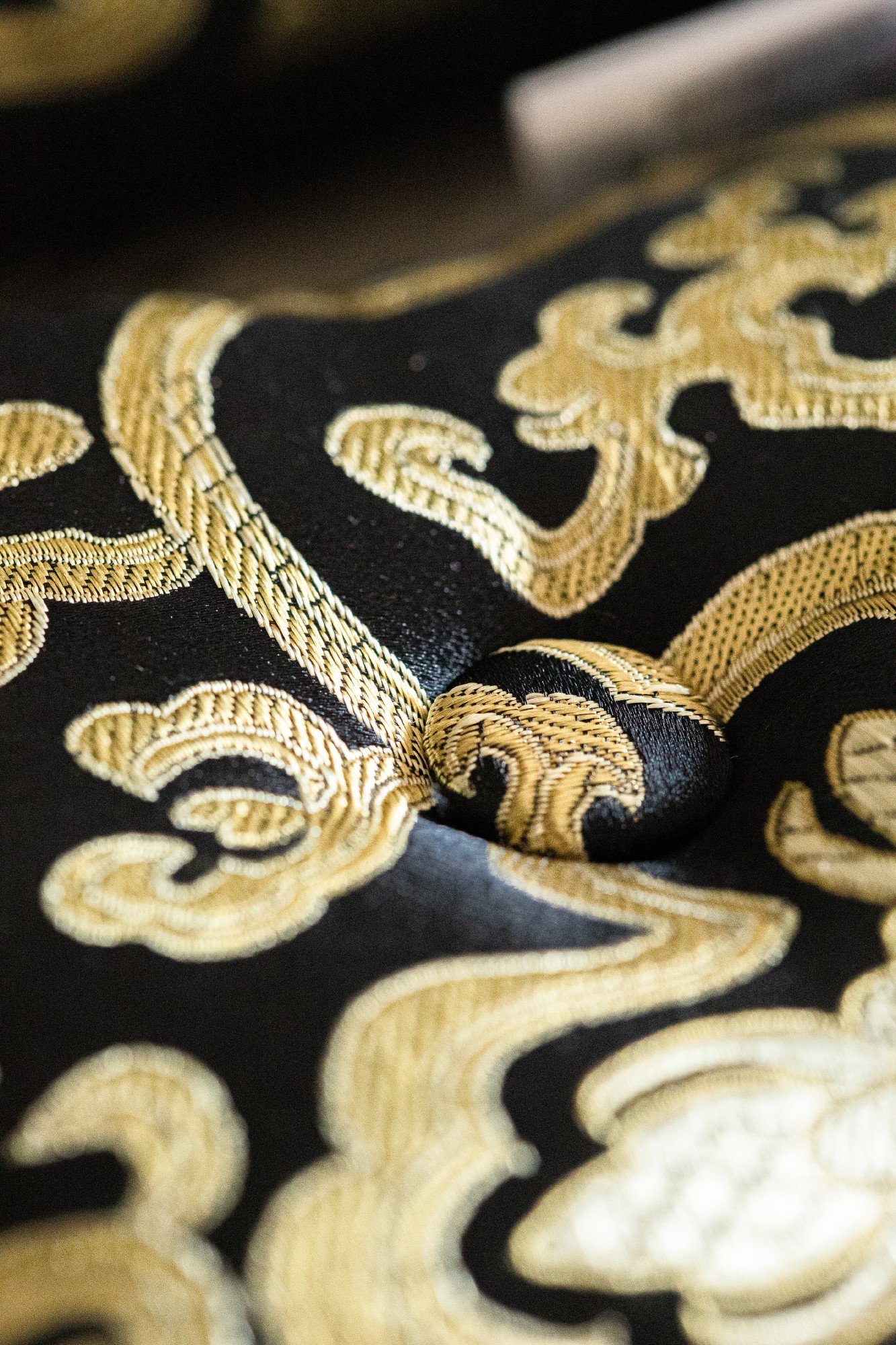 Klangschalenkissen, schwarz/gold, L 16 cm, B 16 cm, H 6 m günstig bestellen