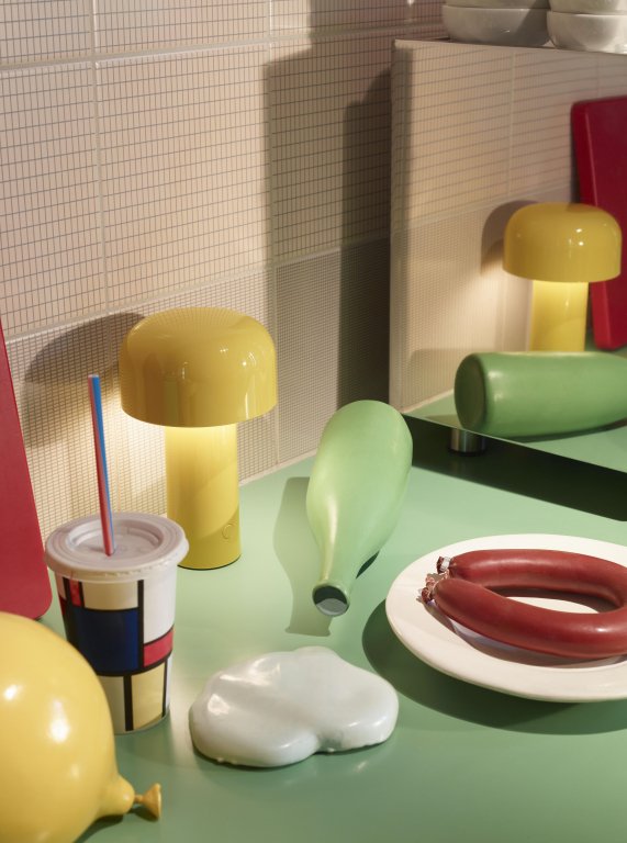 Flos Bellhop tafellamp LED oplaadbaar baksteenrood