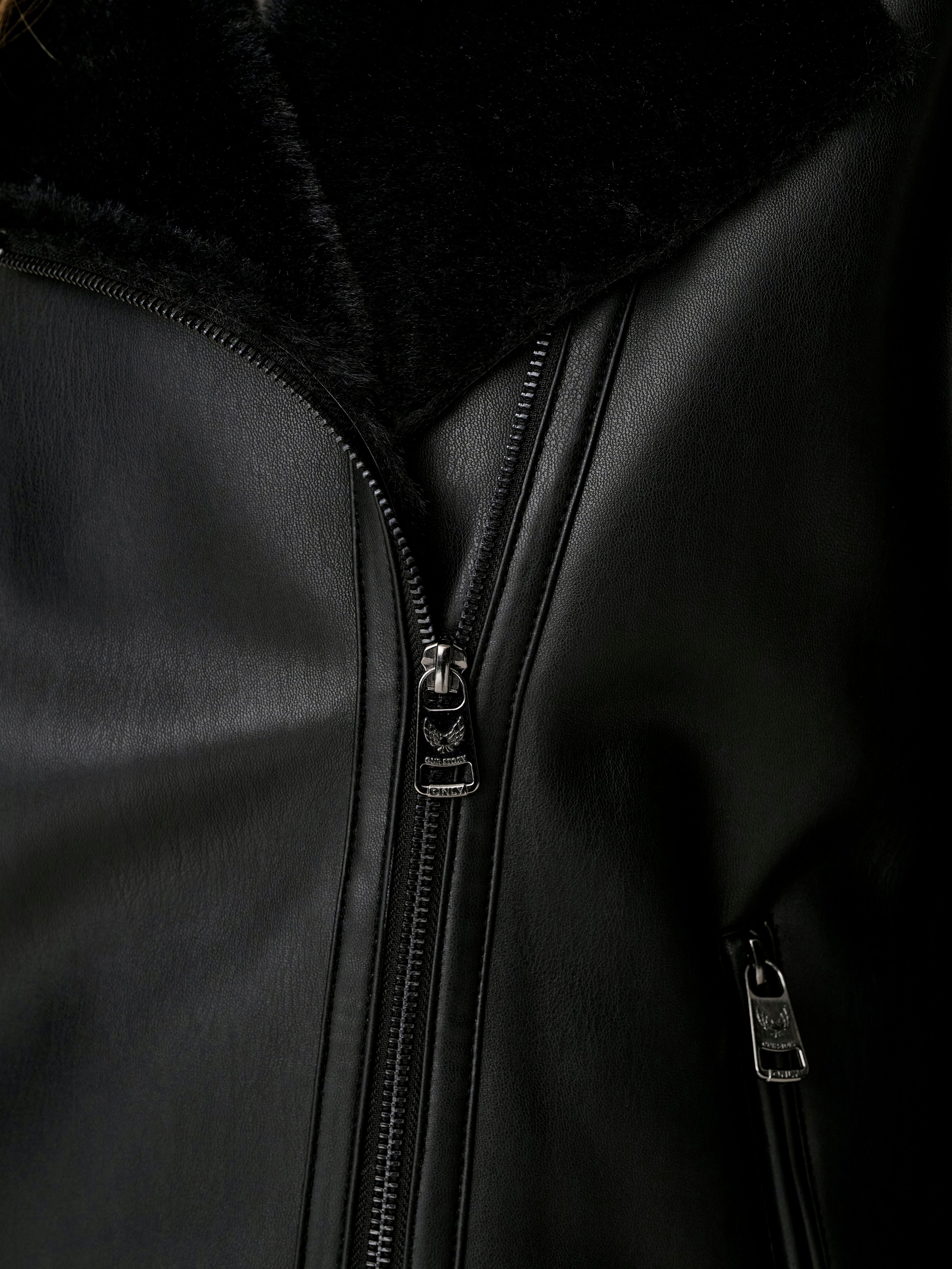 ONLMARIAM Mantel Black