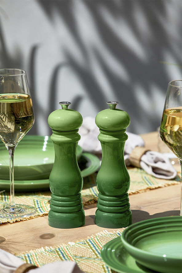 Le Creuset Classic Saltkværn Bamboo Green Bamboo green