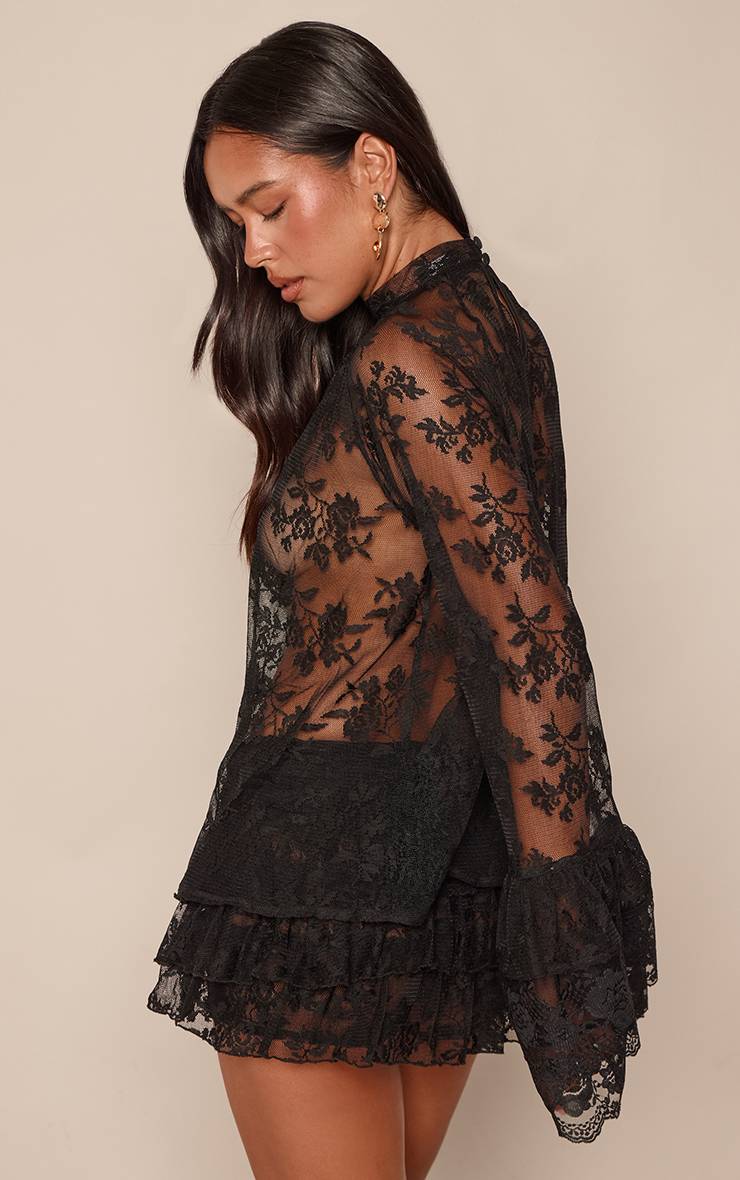 Noir Ensemble Coordonné Jupe-short À Volants En Dentelle