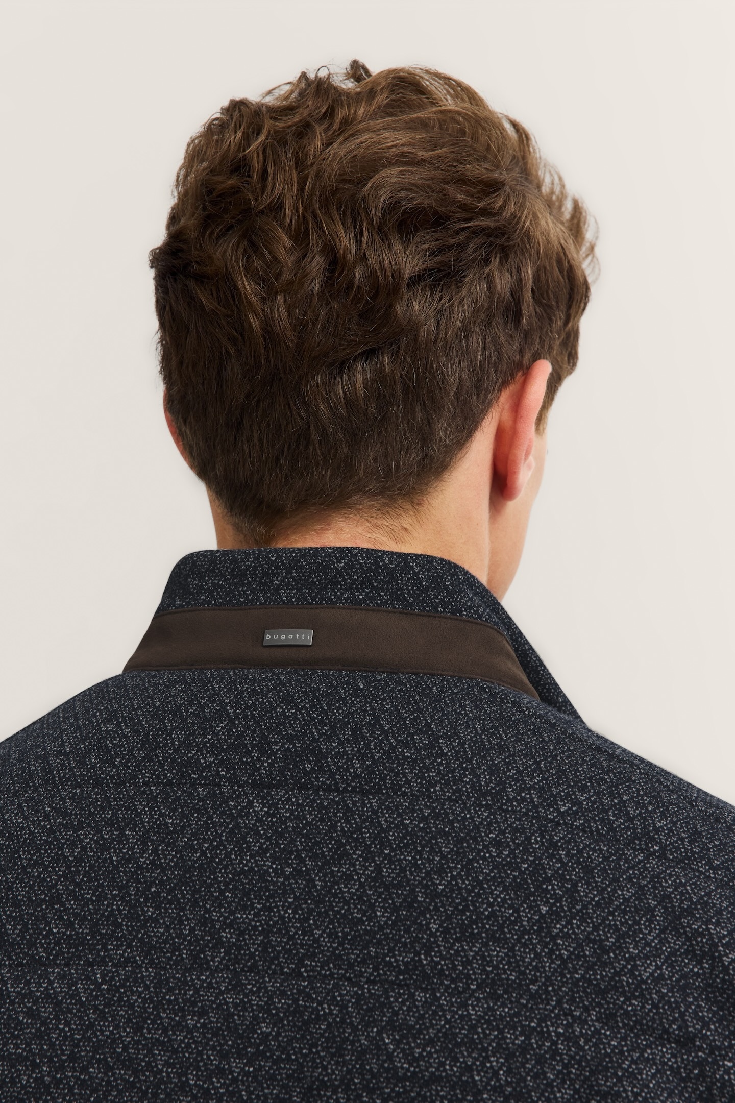 bugatti Sweatweste »Regular Fit« mit Stehkragen und aus reine Baumwolle