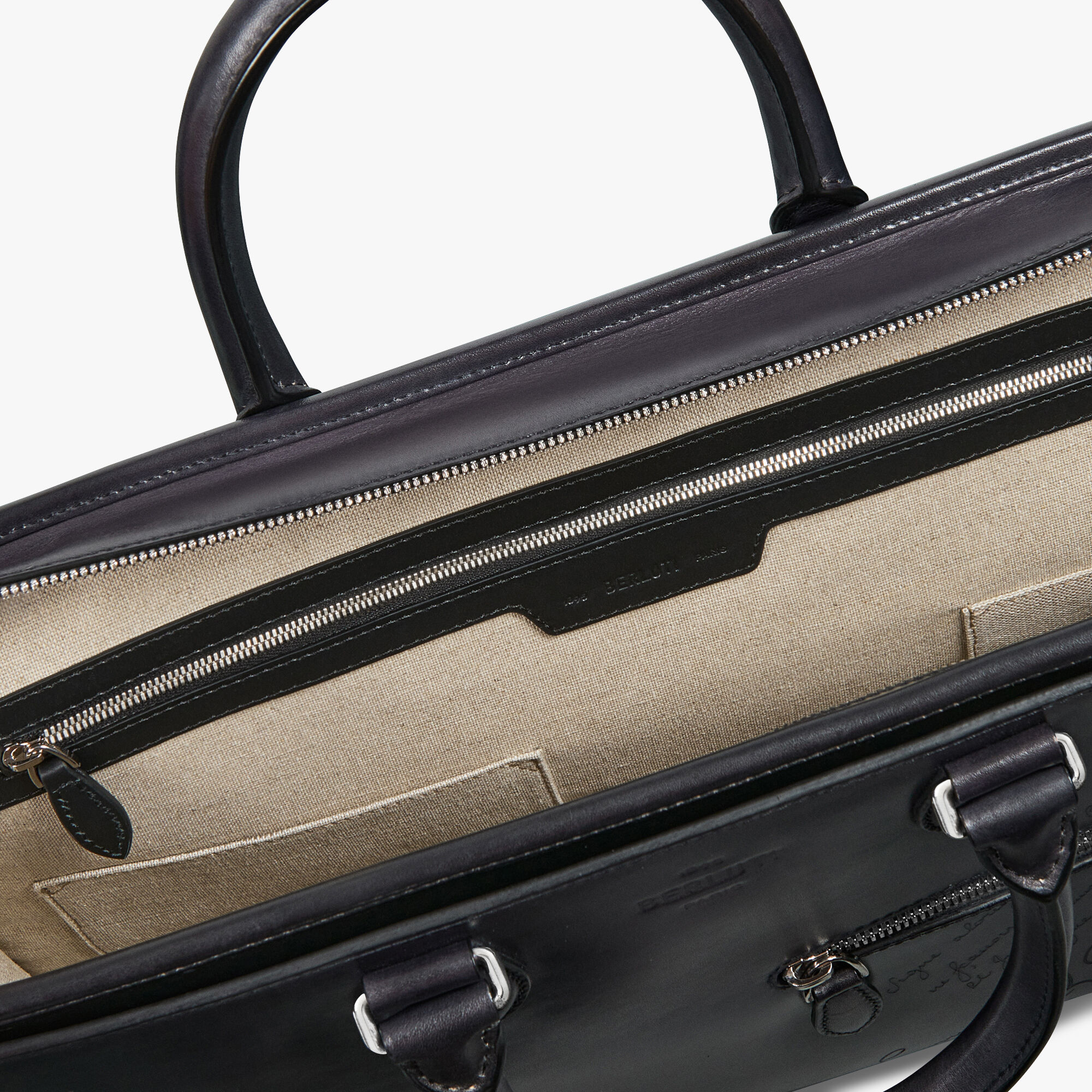 Cartable Un Jour En Cuir Scritto