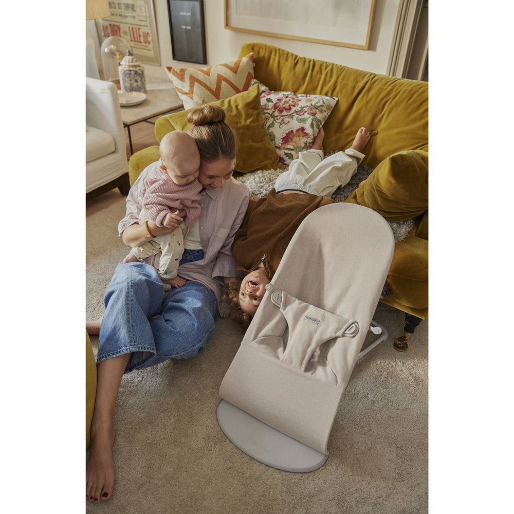 Køb BabyBjörn Light Beige Skråstol Bliss - Vævet Mélange