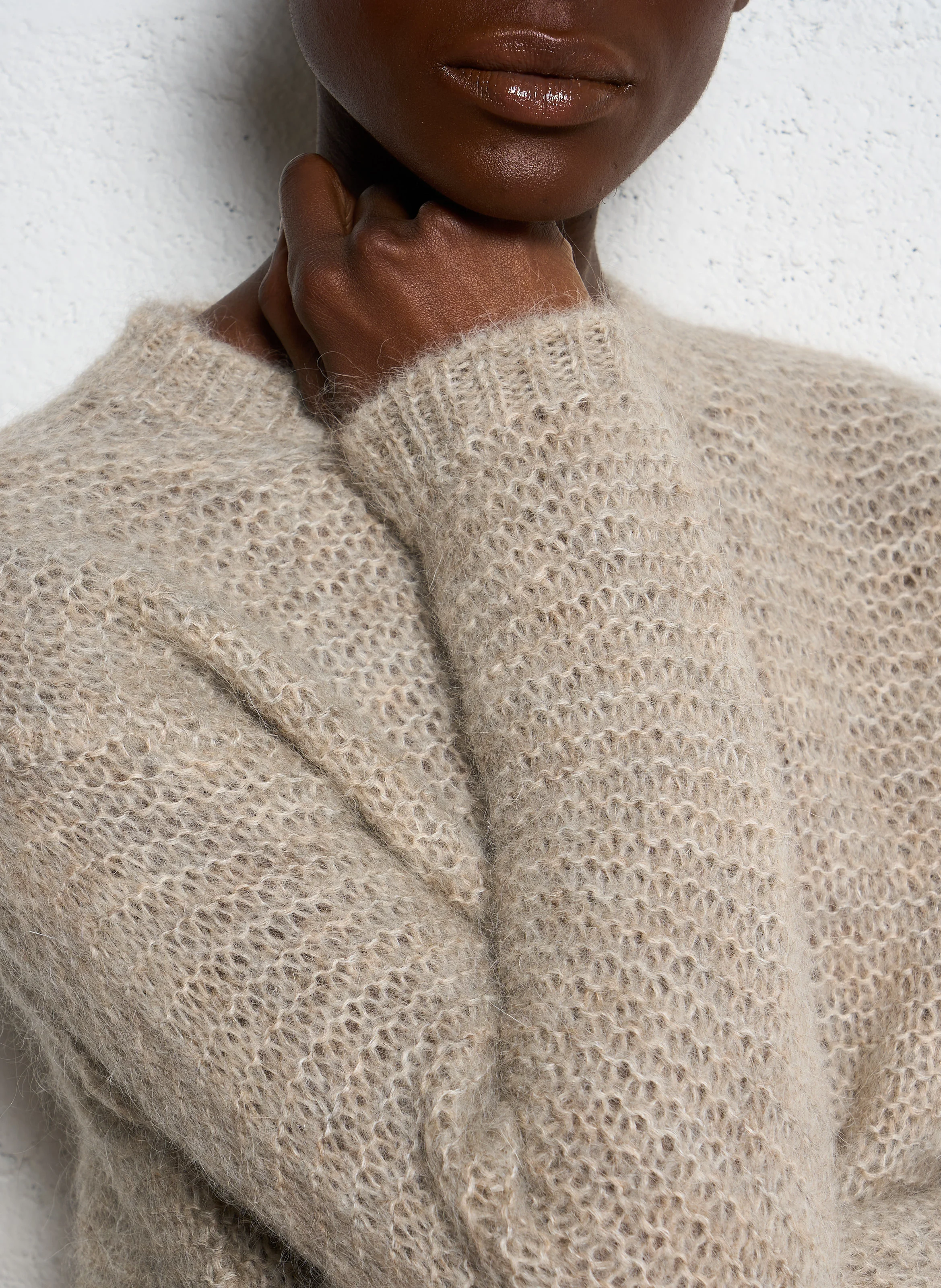 MOTANOU - Pull droit à col rond | Beige