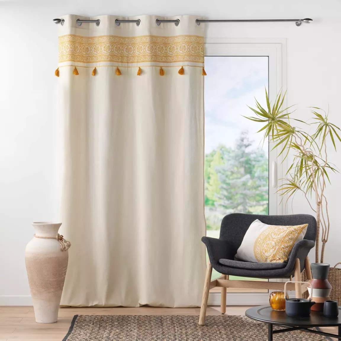 Rideau oeillets pompons (140 x 240 cm) Isalina Jaune