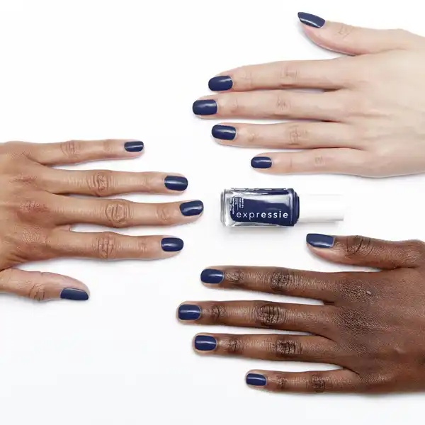 expressie Nagellack Nr. 445 left on shred