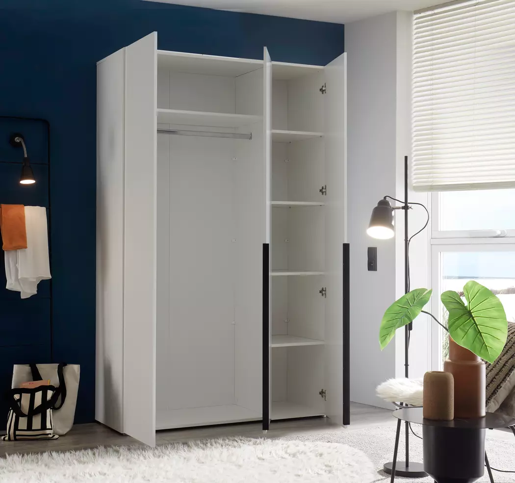 Kleiderschrank Marlu 135 x 210 cm